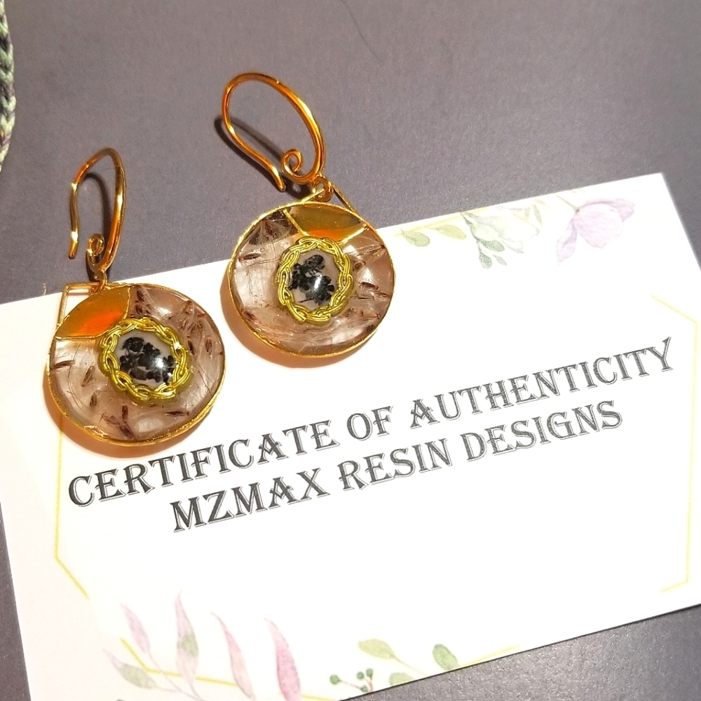 MzMax CATTAIL FRAMED BLACK HEATHER Resin Designs Earrings - Picture 6 of 7